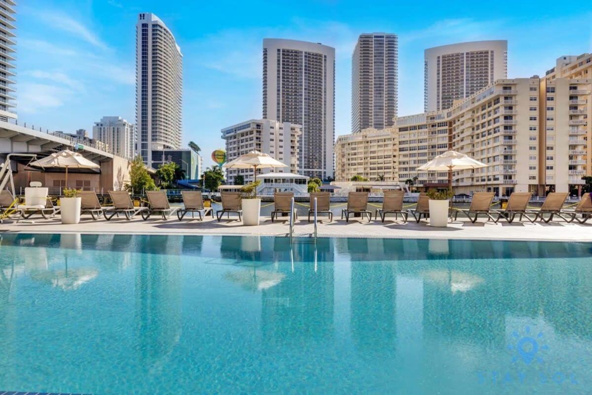 Infinite Views, Amazing Pool, Gym, Near Beach Галландейл-Біч Екстер'єр фото
