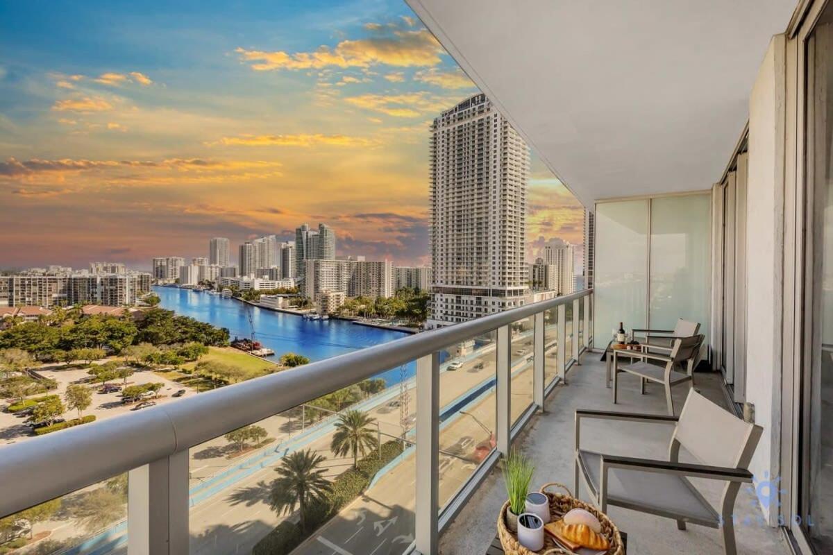 Infinite Views, Amazing Pool, Gym, Near Beach Галландейл-Біч Екстер'єр фото